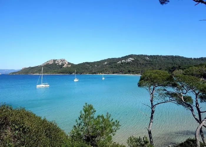 Studio équipé-climatisé avec balcon au Mourillon à 20m de la plage